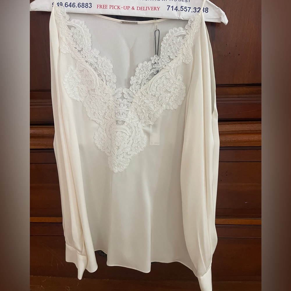 Ellie Tahari blouse